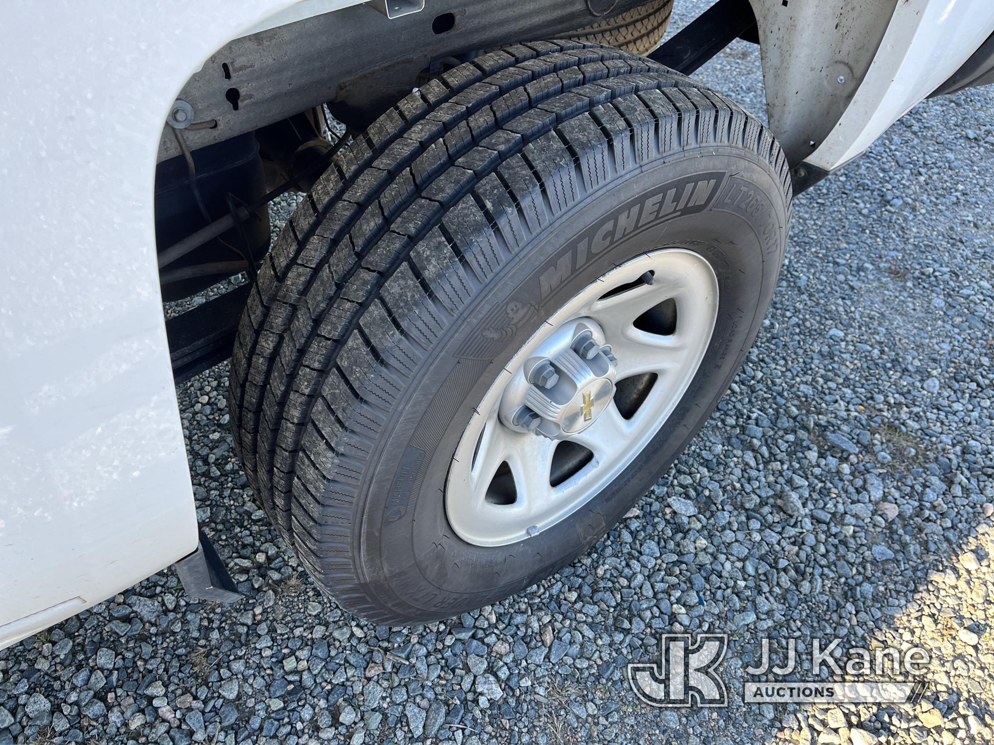 (Charlotte, NC) 2018 Chevrolet Silverado 1500 4x4 Crew-Cab Pickup Truck Runs & Moves