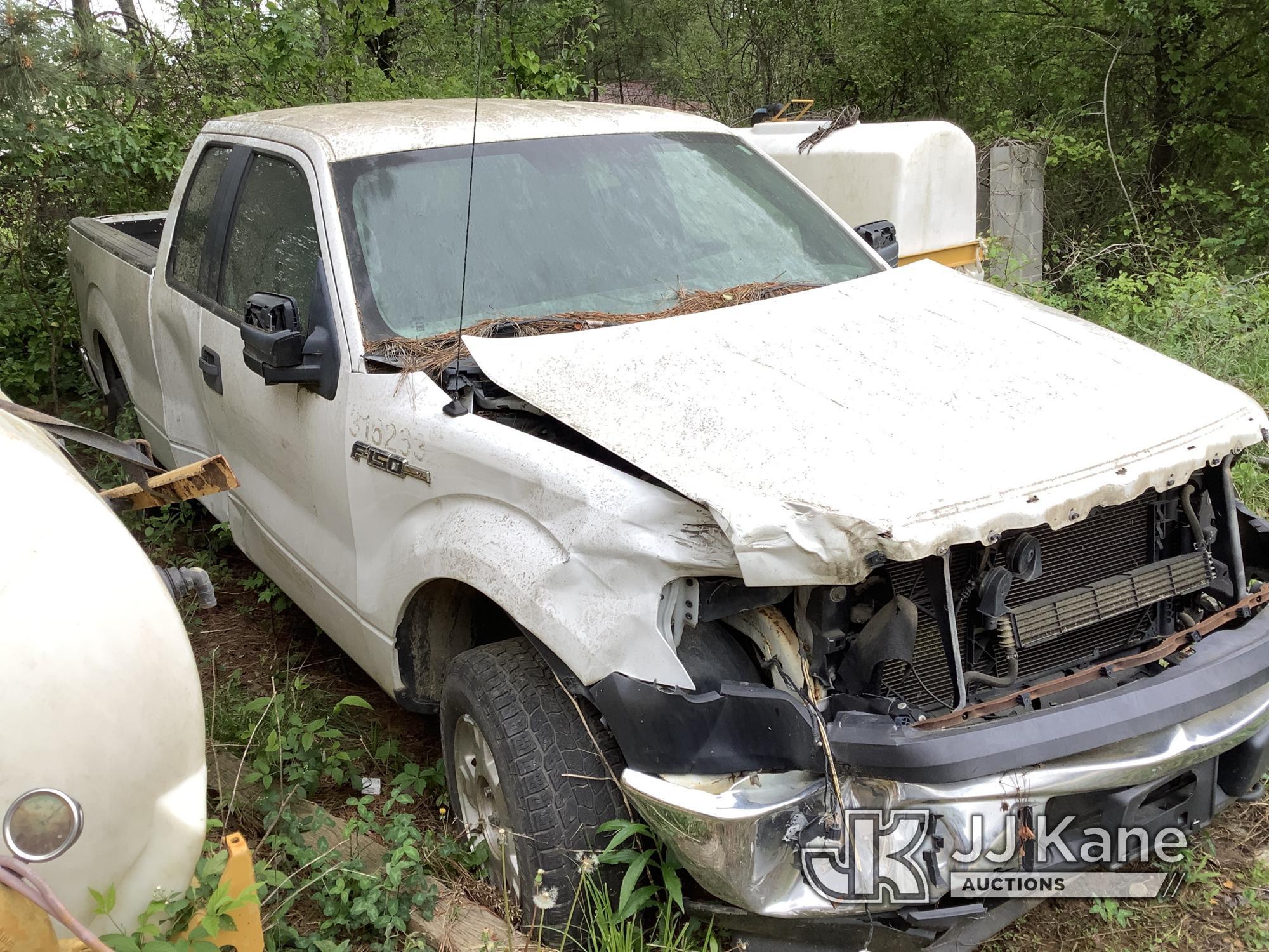 (Cumming, GA) 2014 Ford F150 4x4 Extended-Cab Pickup Truck Wrecked, Not Running, Condition Unknown,