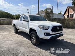 (Tampa, FL) 2017 Toyota Tacoma 4x4 Extended-Cab Pickup Truck Runs & Moves) (Body Damage