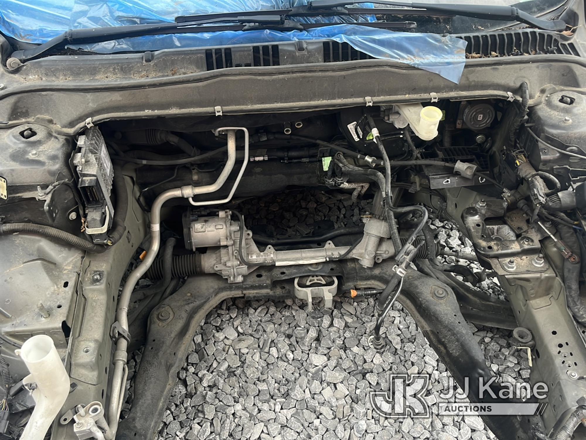 (Covington, LA) 2017 Ford Fusion 4-Door Sedan Not running, condition unknown) (wrecked