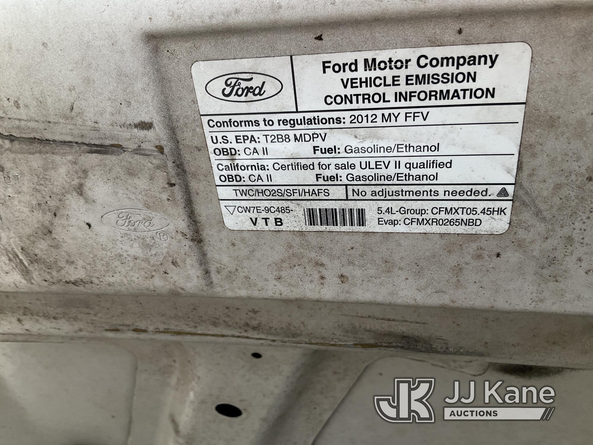 (Villa Rica, GA) 2012 Ford E350 Passenger Van Runs)( Will Not Move, Body Damage