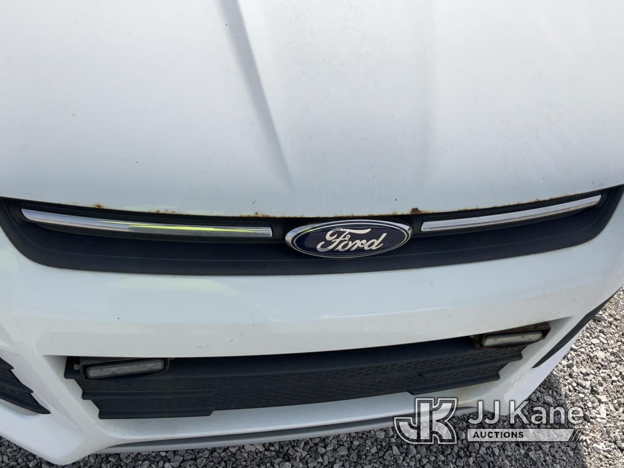 (Verona, KY) 2016 Ford Escape 4x4 4-Door Sport Utility Vehicle Runs & Moves) (Rust Damage) (Duke Uni