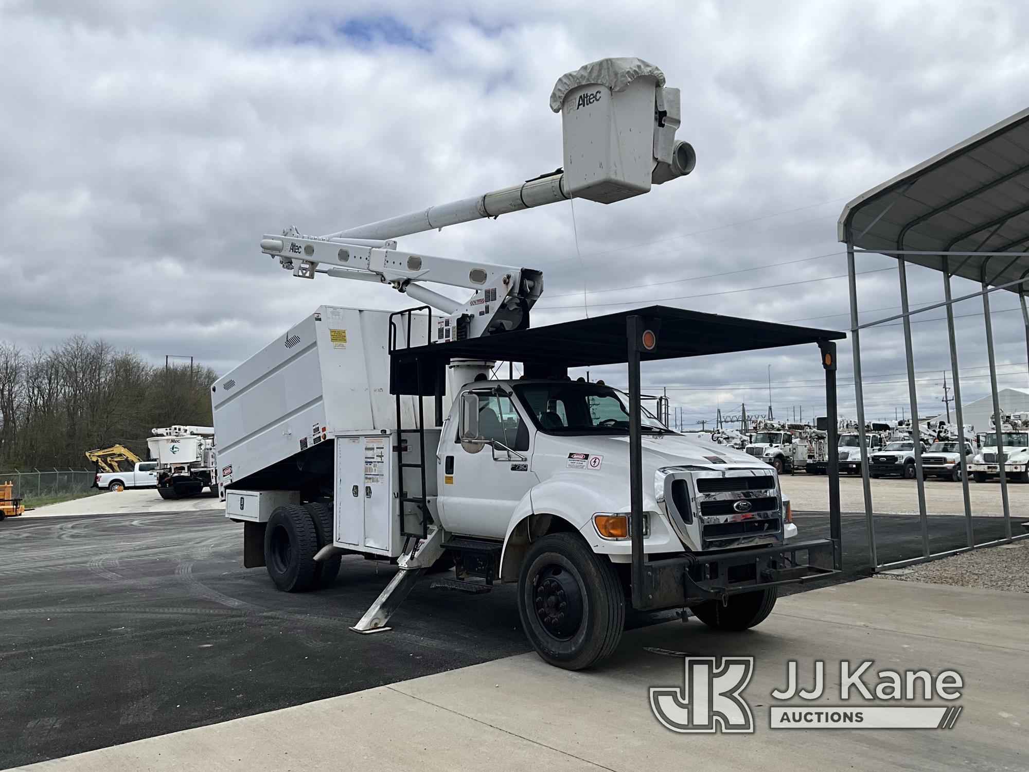 (Elizabethtown, KY) Altec LR756, Over-Center Bucket Truck mounted behind cab on 2013 Ford F750 Chipp