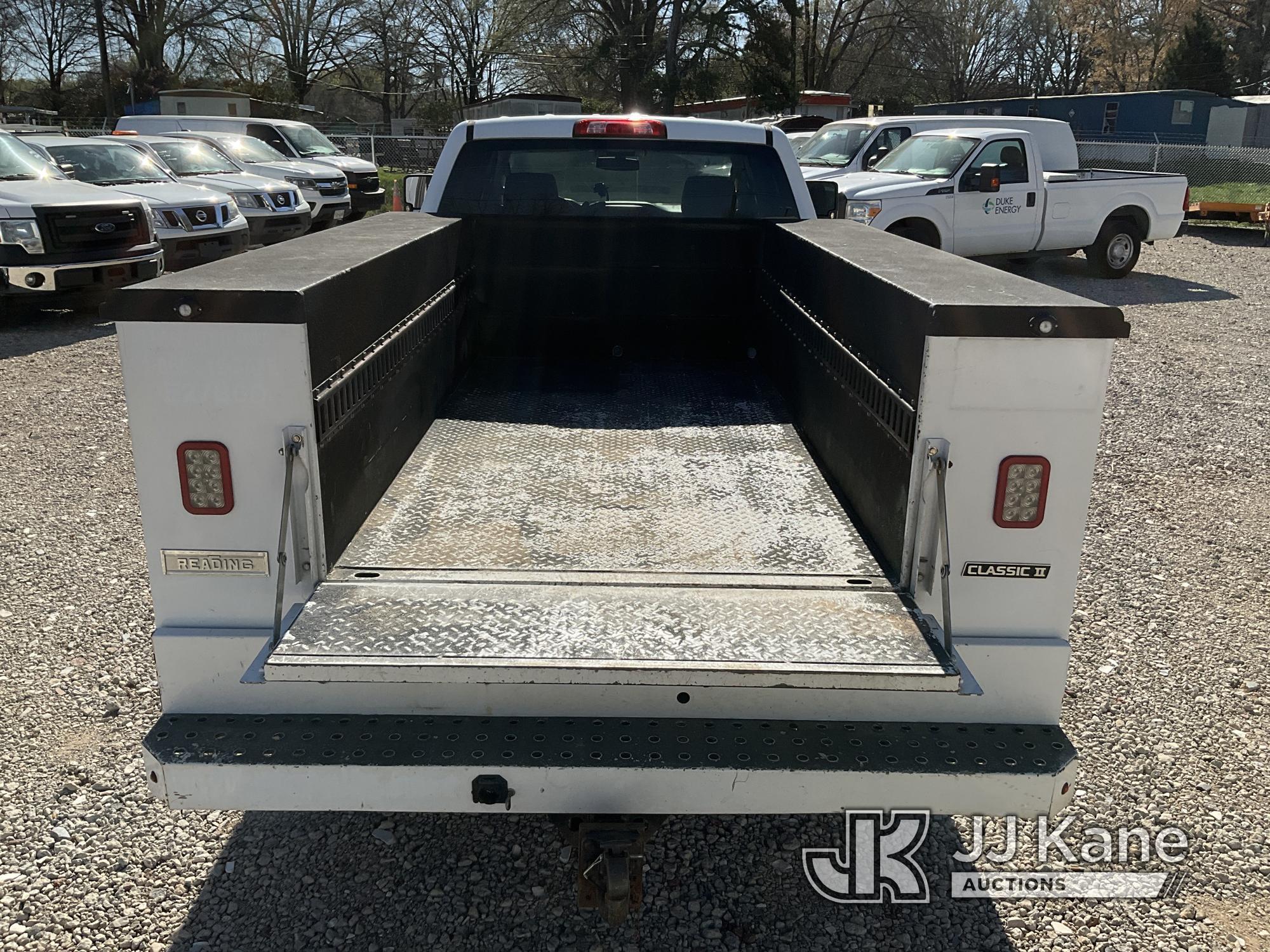 (Charlotte, NC) 2019 Chevrolet Silverado 3500HD 4x4 Crew-Cab Service Truck Runs & Moves