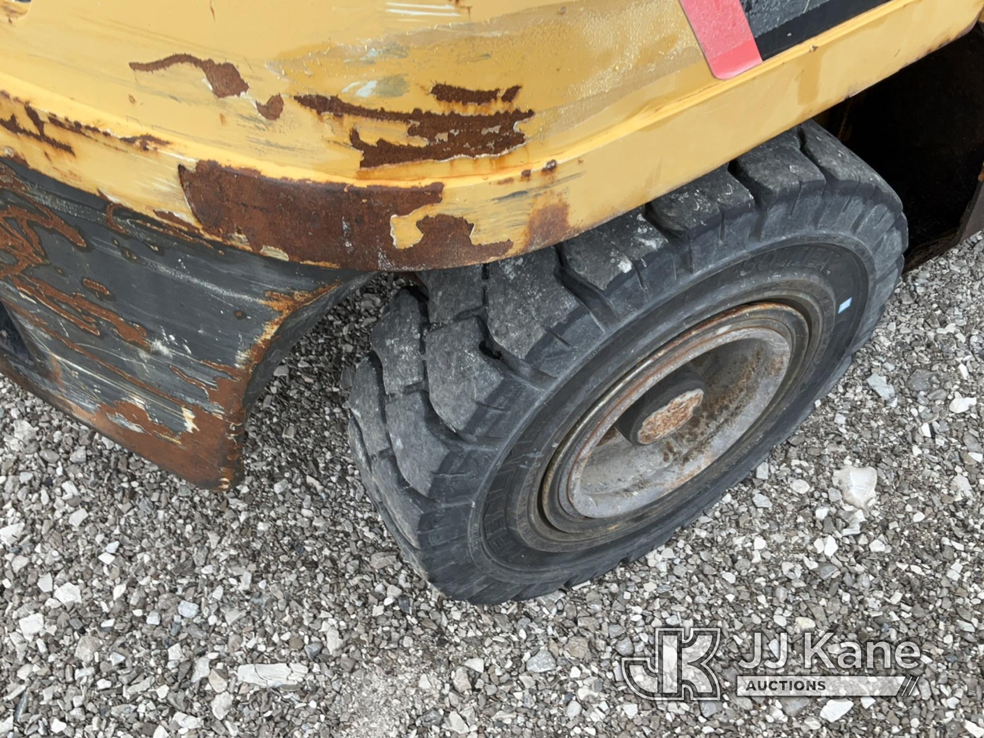(Verona, KY) 2011 Caterpillar 2PD6000 Solid Tired Forklift Runs, Moves & Operates) (Rust Damage) (Du
