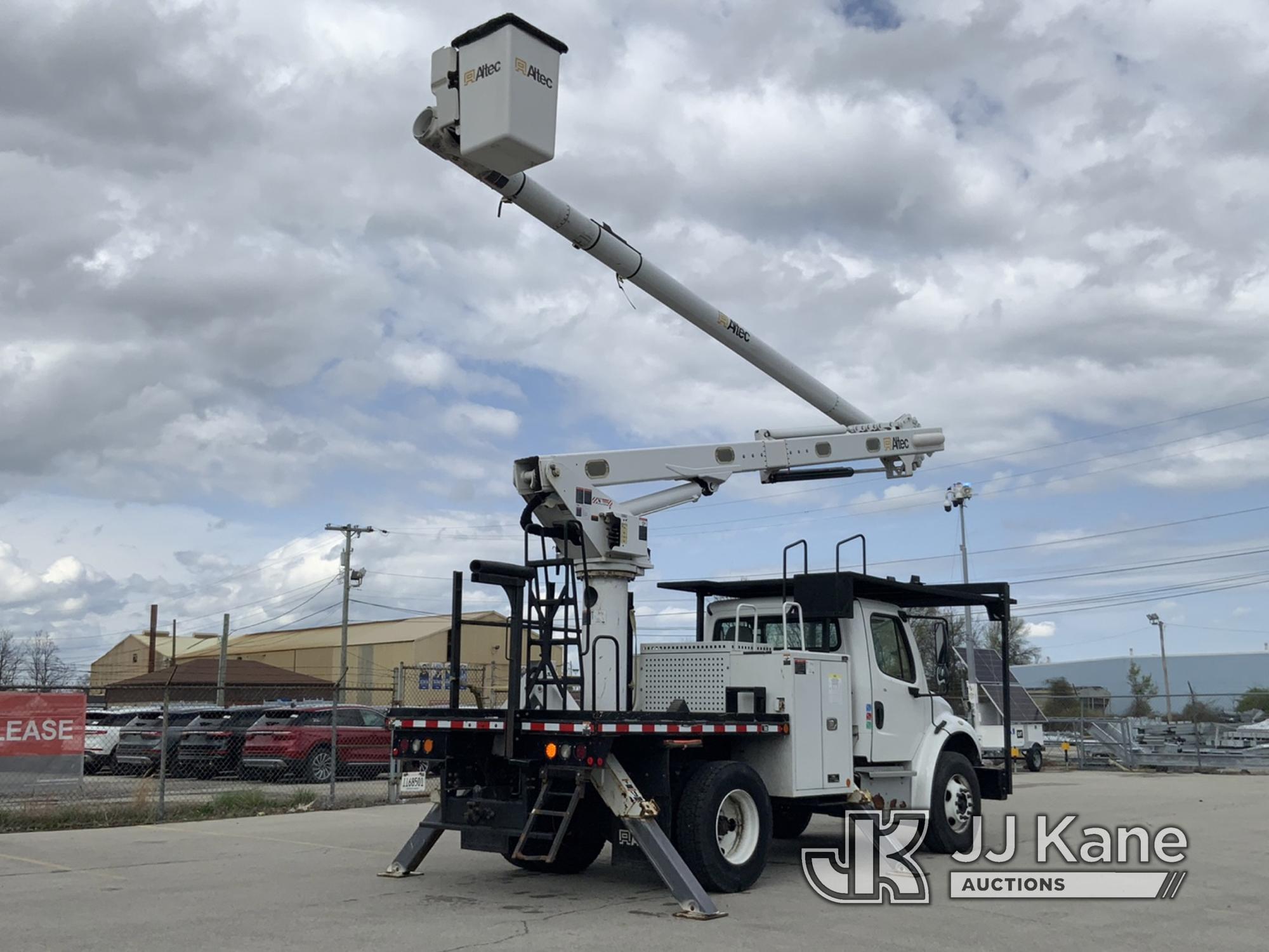 (Verona, KY) Altec LR7-58RM, Over-Center Bucket Truck rear mounted on 2018 Freightliner M2 Flatbed/U