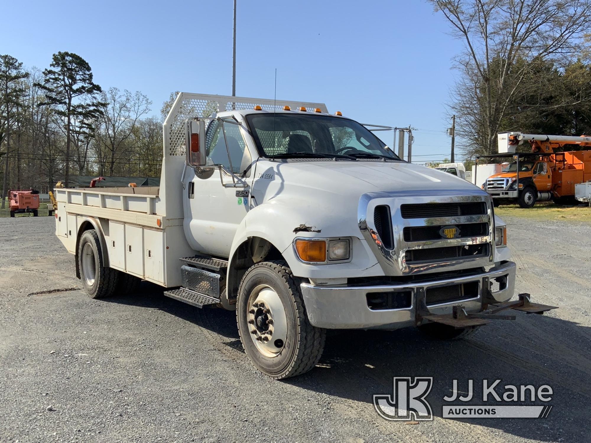 (Shelby, NC) 2015 Ford F750 URD/Flatbed Truck Runs & Moves) (Jump to Start, Body Damage