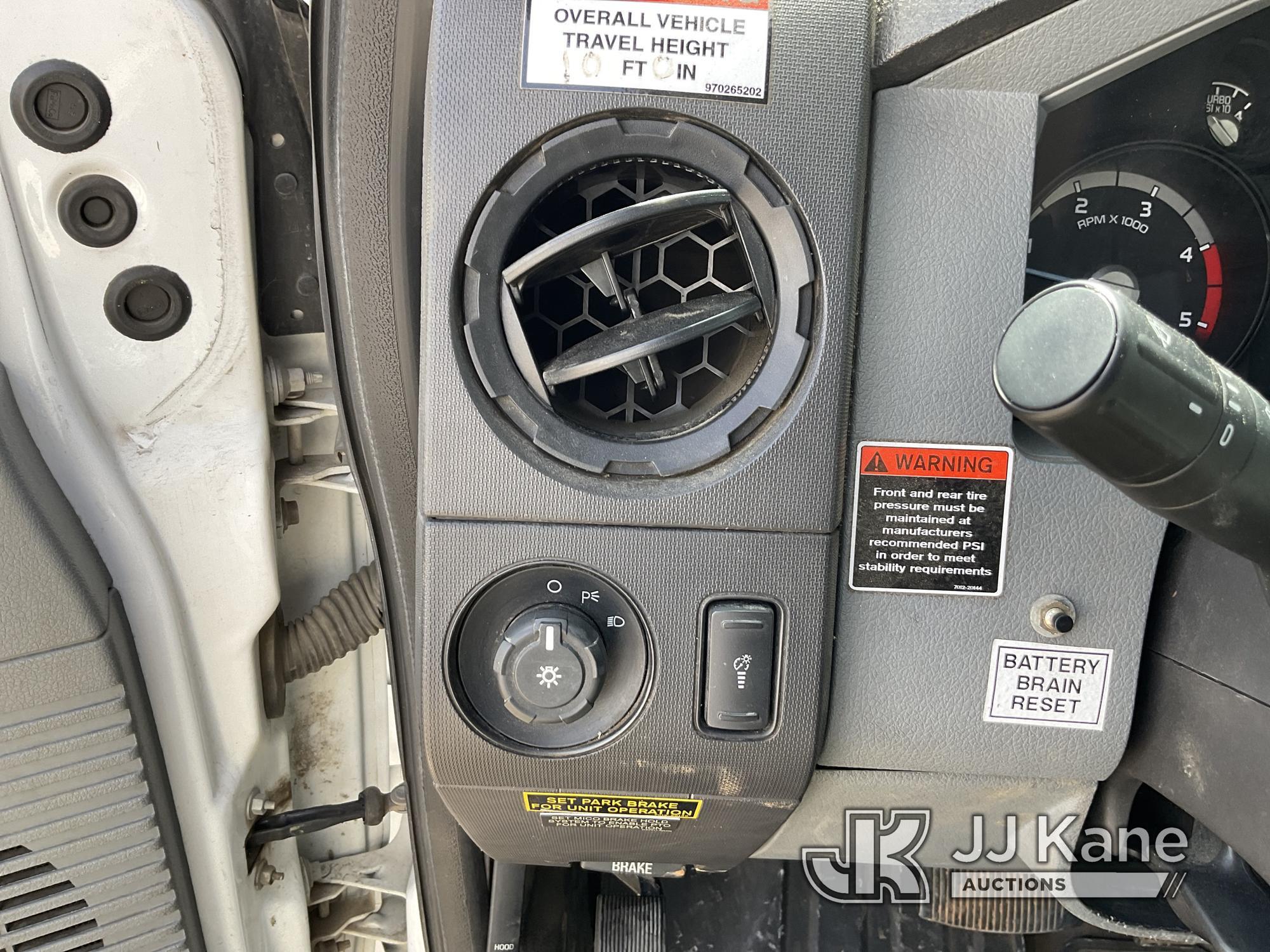 (Dixon, CA) Altec AT37G, mounted behind cab on 2012 Ford F550 4x4 Service Truck Runs & Moves, PTO En