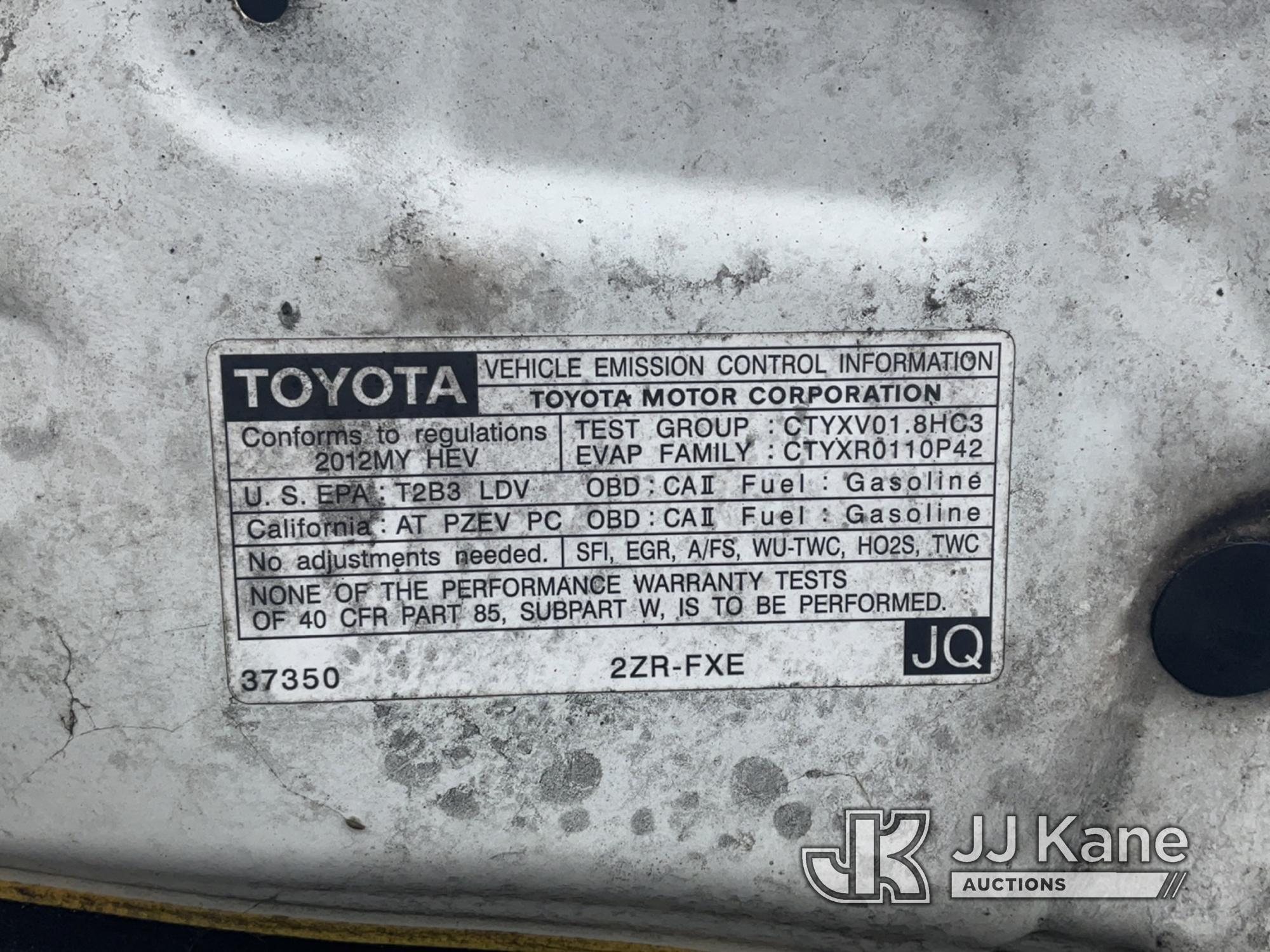 (Dixon, CA) 2012 Toyota Prius Hybrid 4-Door Hatch Back Not running , No Key , No Catalytic Converter