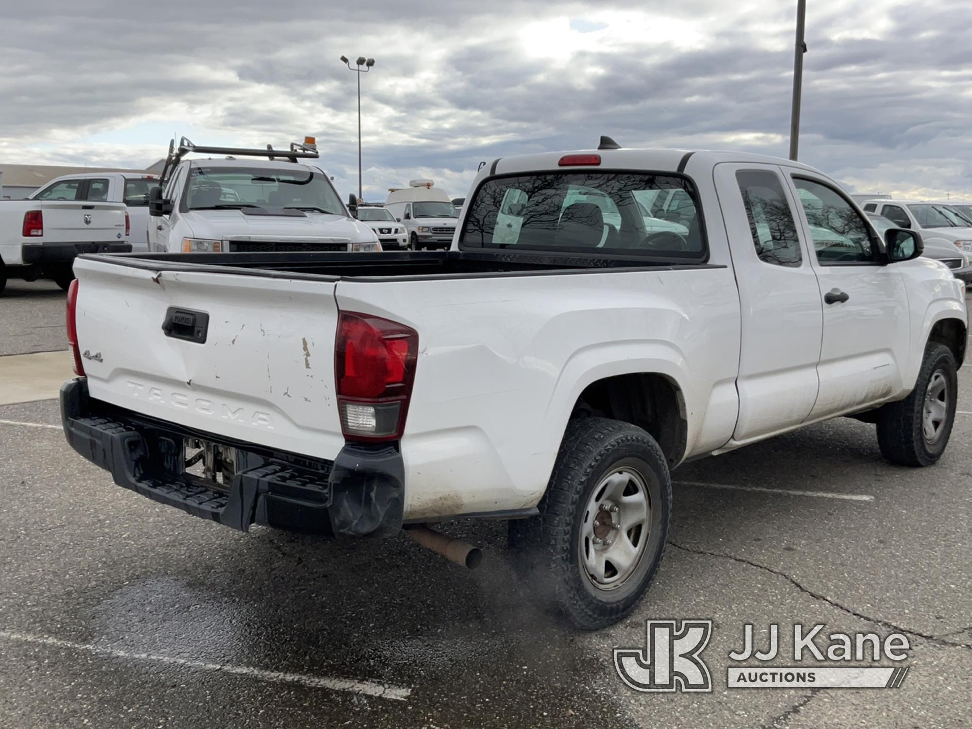 (Dixon, CA) 2018 Toyota Tacoma Extended-Cab Pickup Truck Runs & Moves, Damaged Windshield, Check Eng
