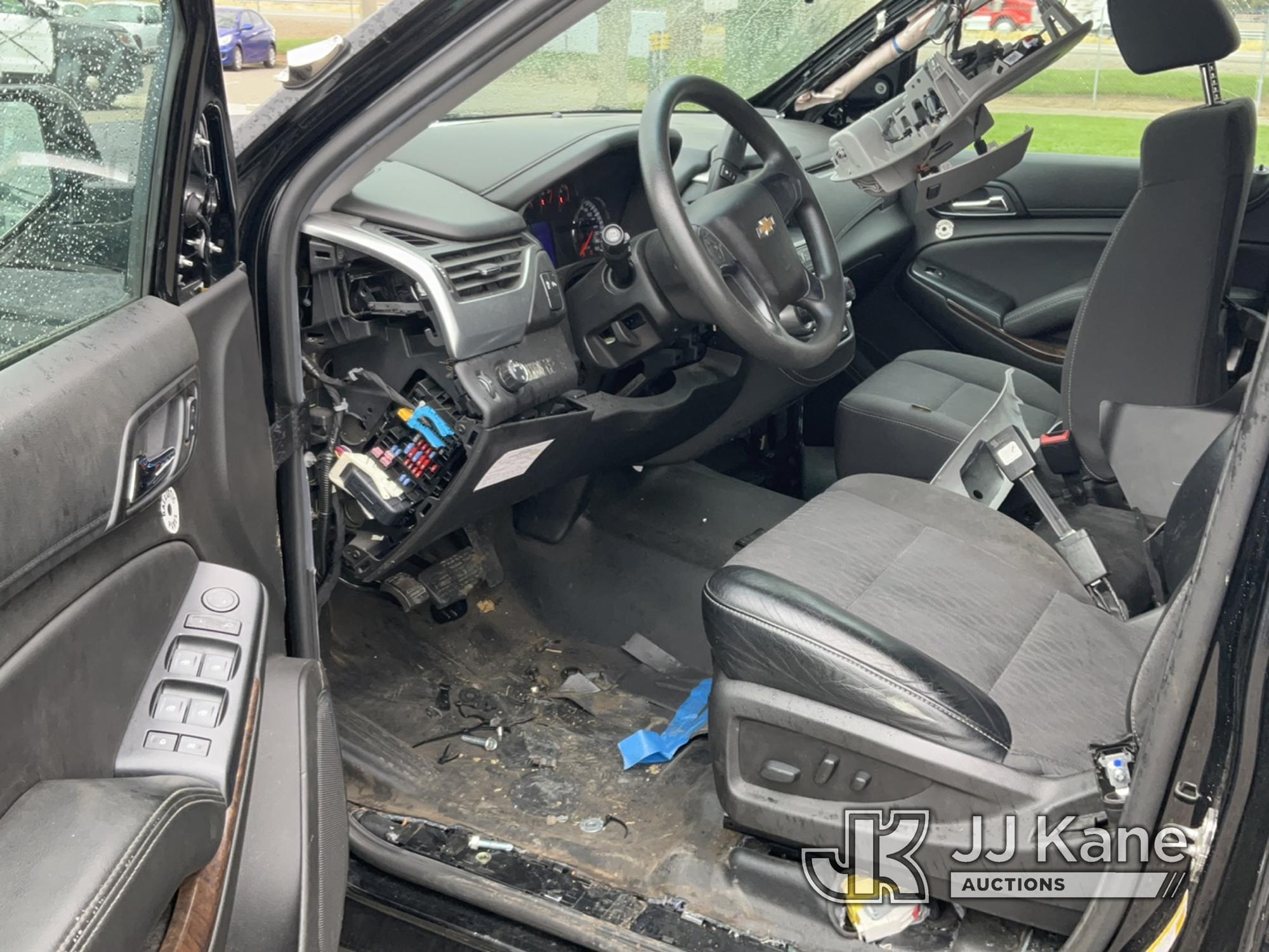 (Dixon, CA) 2017 Chevrolet Tahoe Police Package 4-Door Sport Utility Vehicle Not Running, Cranks Doe