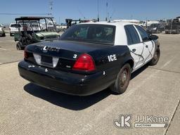 (Dixon, CA) 2011 Ford Crown Victoria Police Interceptor 4-Door Sedan Runs & Moves. Hood & Front Bump