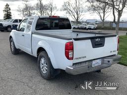 (Dixon, CA) 2016 Nissan Frontier 4x4 Extended-Cab Pickup Truck Runs & Moves) (Dents & Rusted Scratch