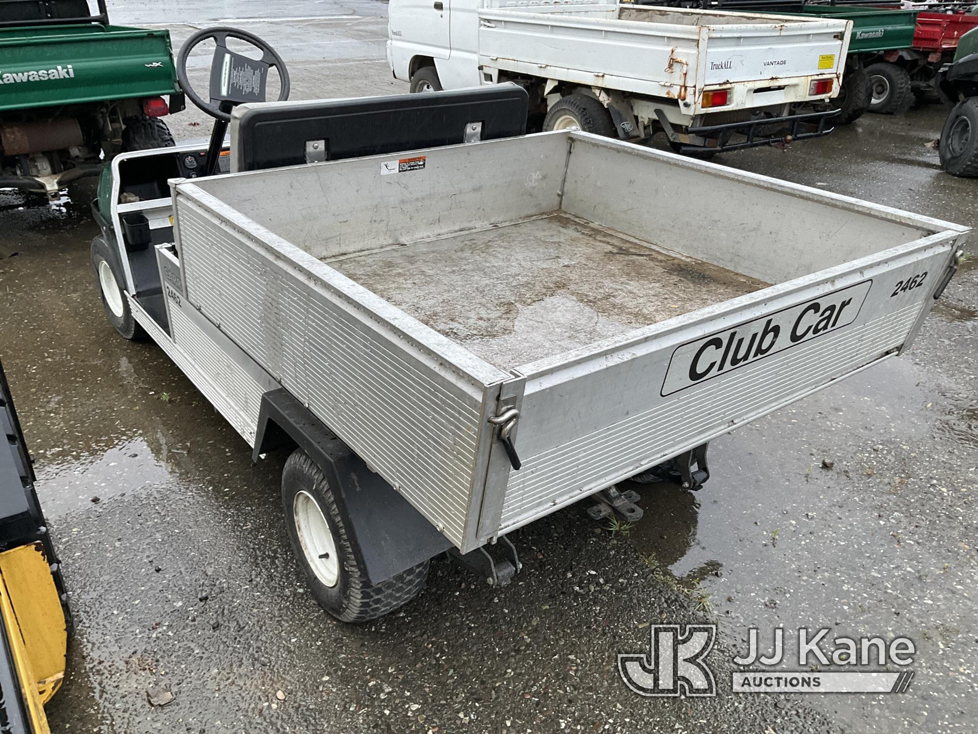 (Dixon, CA) 2006 Club Car CarryAll II Yard Cart Runs & Moves)( Bed Operates With Switch