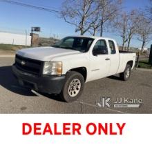 2011 Chevrolet Silverado 1500 4x4 Extended-Cab Pickup Truck Runs & Moves) (Damaged Windshield Above 
