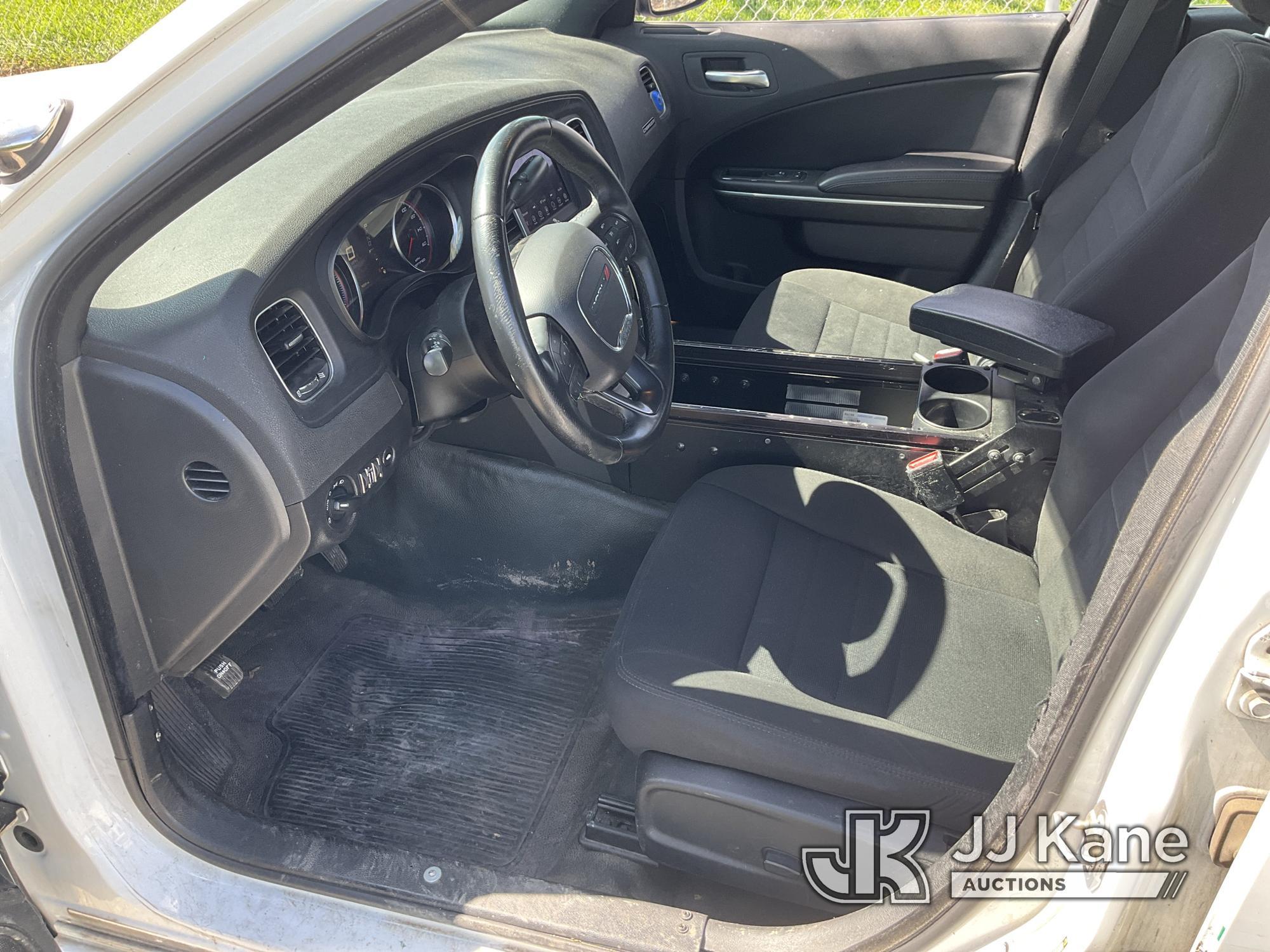 (Dixon, CA) 2019 Dodge Charger 4-Door Sedan Runs & Moves