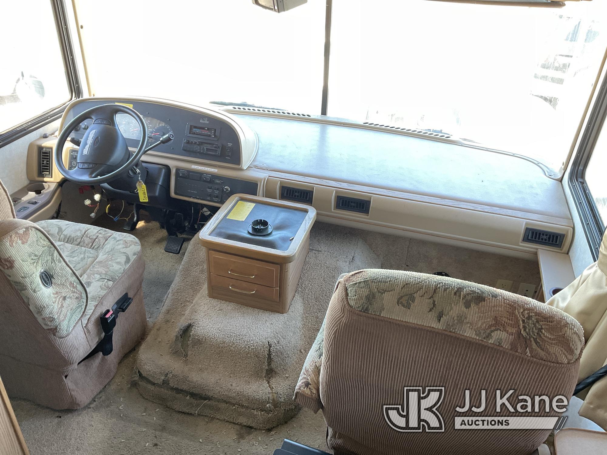 (Dixon, CA) 1999 Ford Bounder 34V RV Motor Home Runs & Moves, Needs Jump To Start, Only Runs with Ju