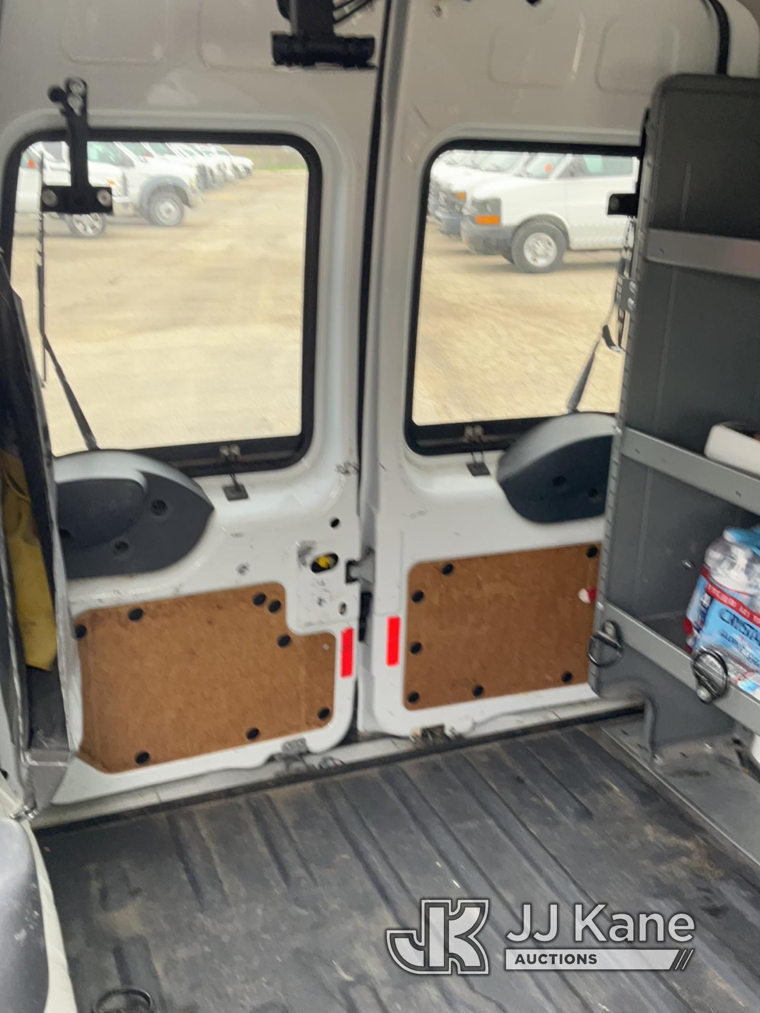 (South Beloit, IL) 2012 Ford Transit Connect Cargo Van Runs & Moves) (Rust Damage