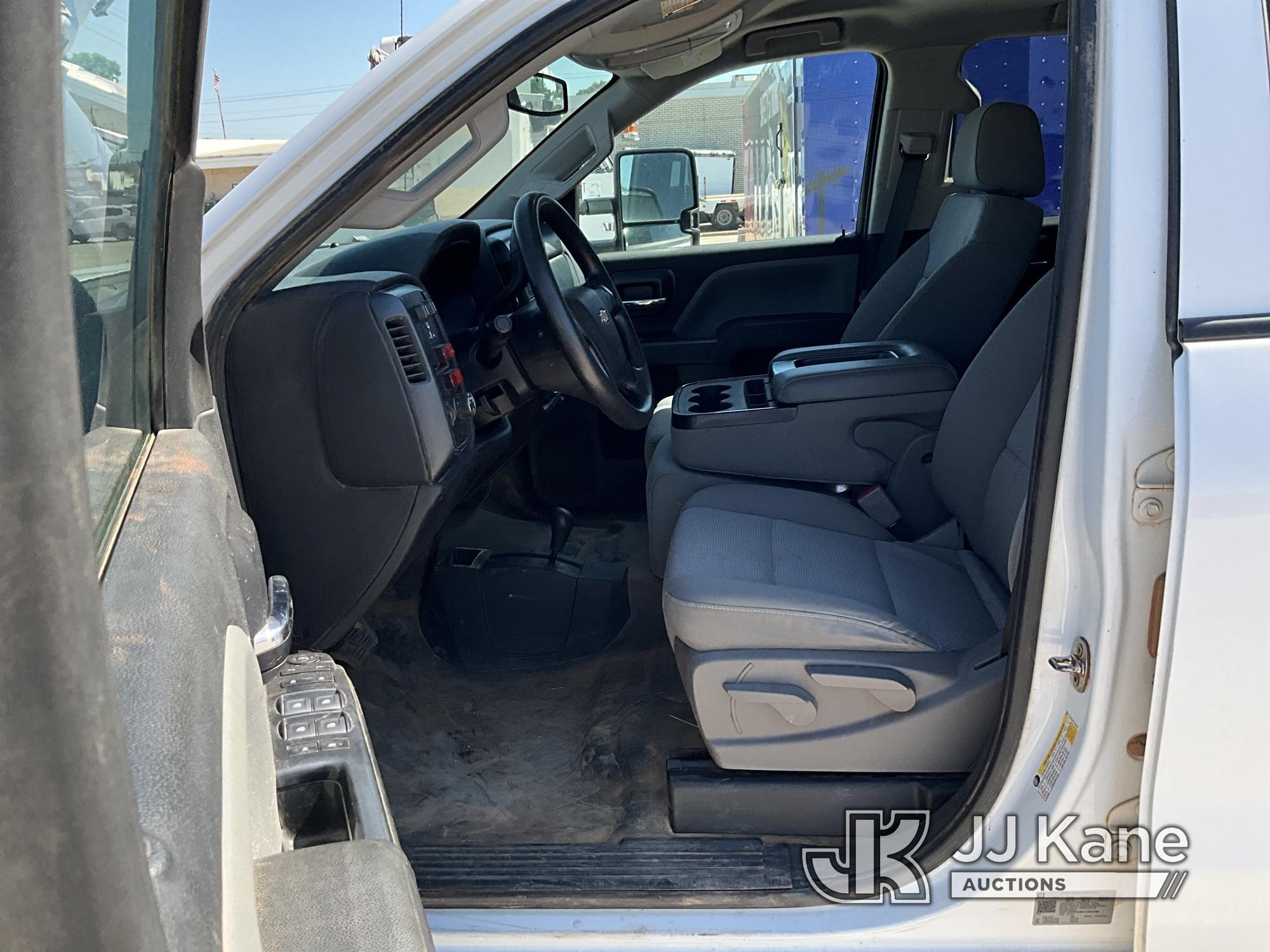 (Azle, TX) 2019 Chevrolet Silverado 2500HD 4x4 Crew-Cab Pickup Truck, Cooperative owned Runs & Moves