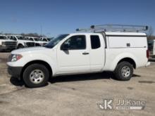 2017 Nissan Frontier Extended-Cab Pickup Truck Runs & Moves) (Paint Damage
