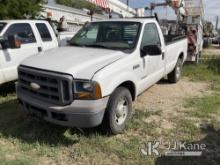 2005 Ford F250 Pickup Truck Runs & Moves) (Will Not Stay Running, Batteries Need Replaced,  (Unable 