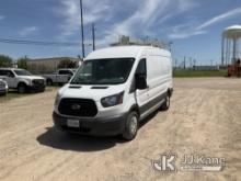 2018 Ford Transit Connect Cargo Van Runs & Moves) (Cracked Windshield, Check Engine Light On 
Selle