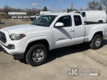 2016 Toyota Tacoma 4x4 Extended-Cab Pickup Truck Runs & Moves) (Jump to Start, Needs Battery