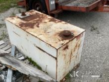 Fuel Tank. (Used ) NOTE: This unit is being sold AS IS/WHERE IS via Timed Auction and is located in 