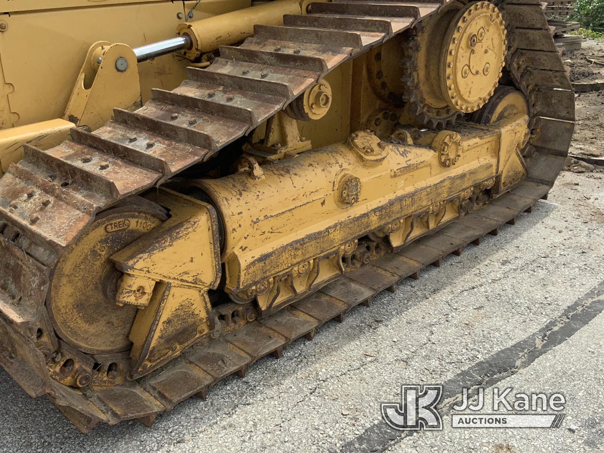 (Riverside, MO) 2005 Caterpillar D5NXL Crawler Tractor Runs and Operates. 10 ft. blade