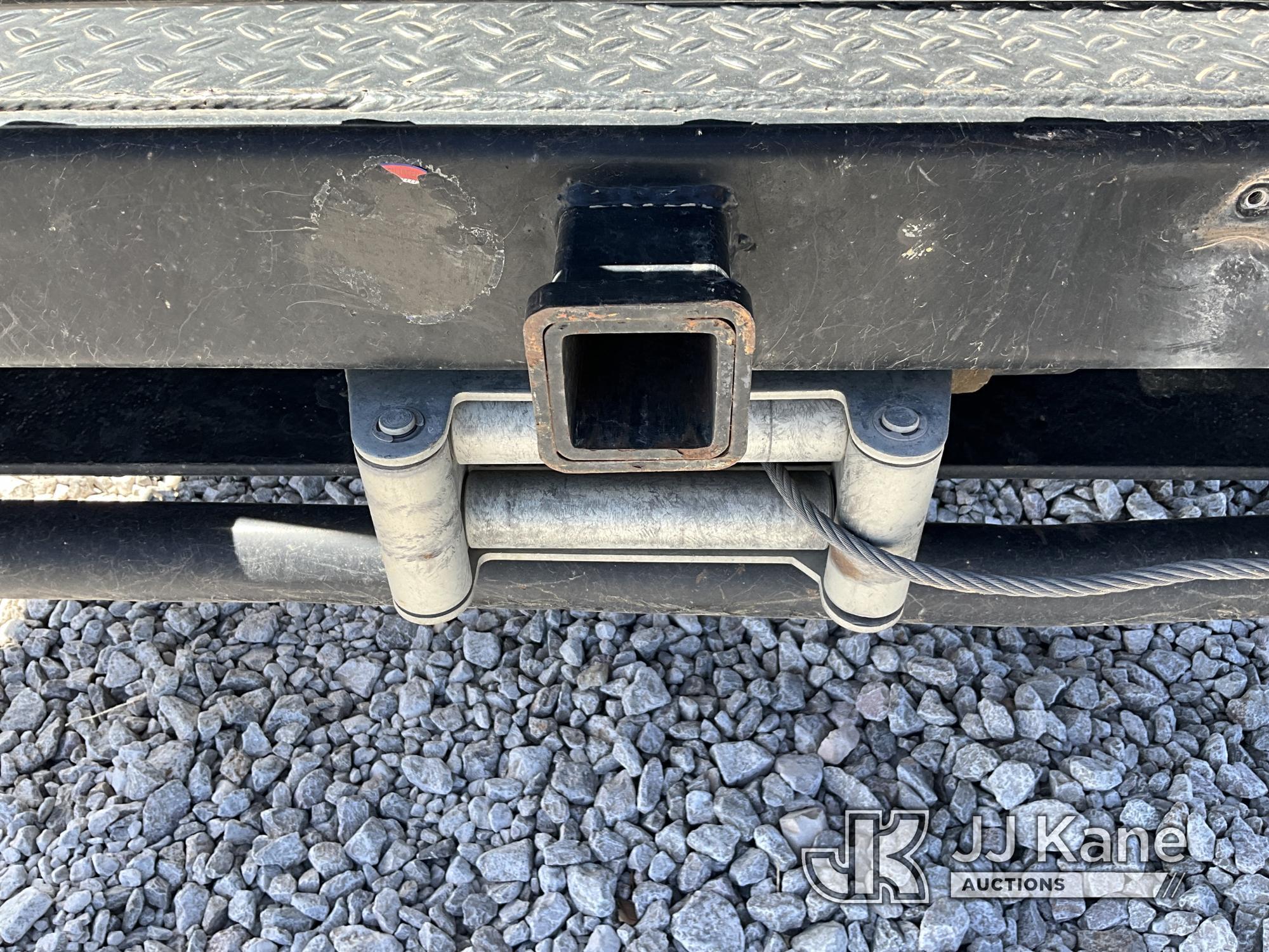 (El Paso, TX) 2014 Ford F550 4x4 Crew-Cab Flatbed Truck Runs and Moves, Oil Change Notification On,