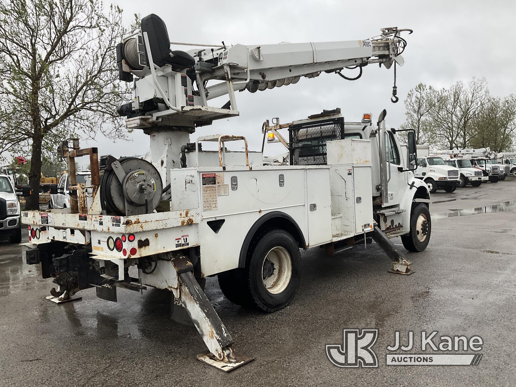 (Kansas City, MO) Altec DC47-TR, Digger Derrick rear mounted on 2014 Freightliner M2 106 4x4 Utility