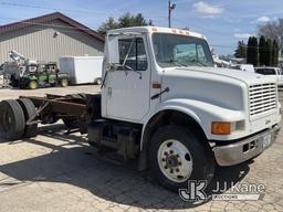(South Beloit, IL) 1997 International 4900 Cab & Chassis Runs & Moves) (Unable to Open Passenger Doo