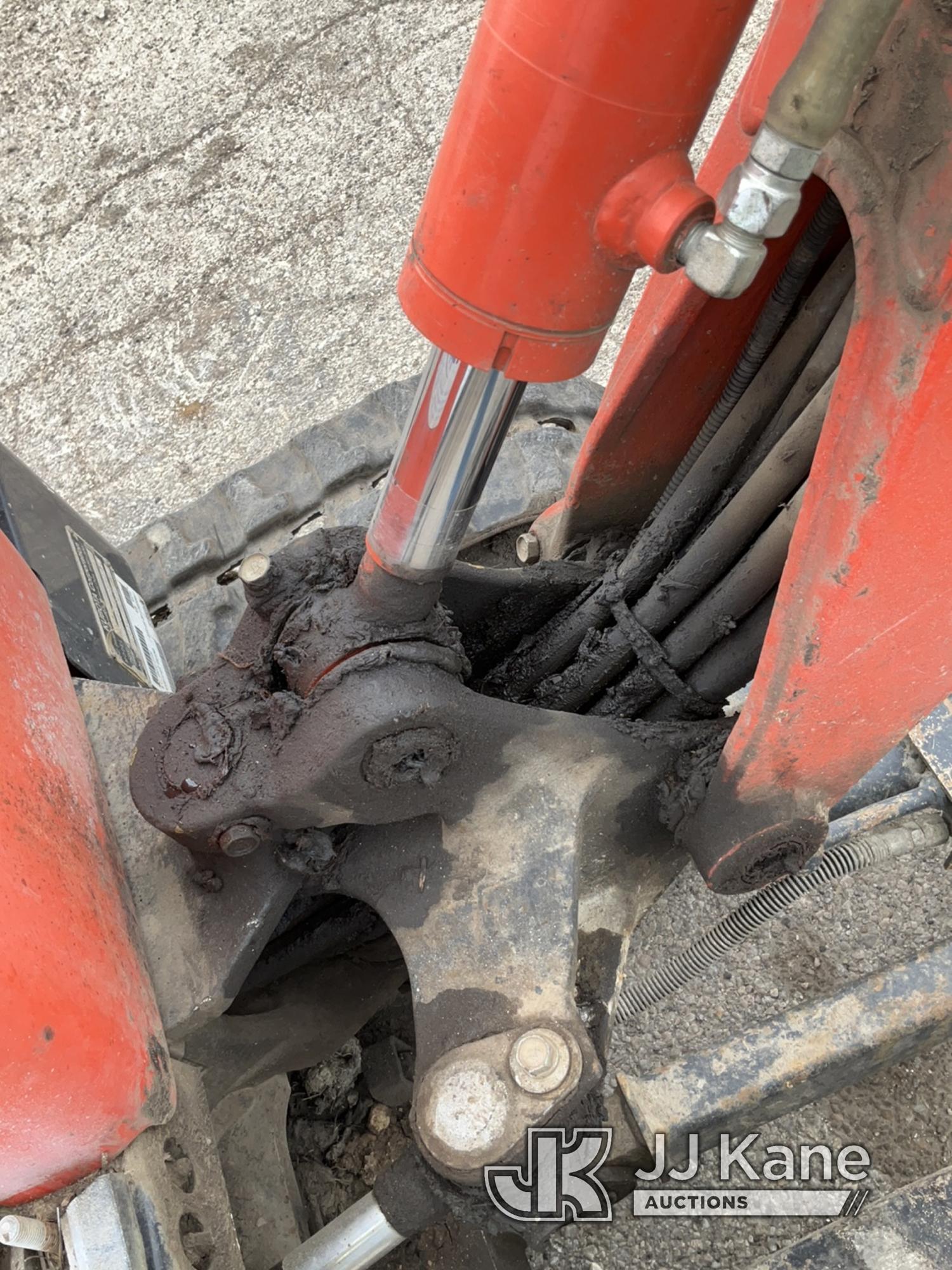 (South Beloit, IL) 2019 Kubota K-008 Mini Hydraulic Excavator Runs, Moves, Operates) (Console Plasti
