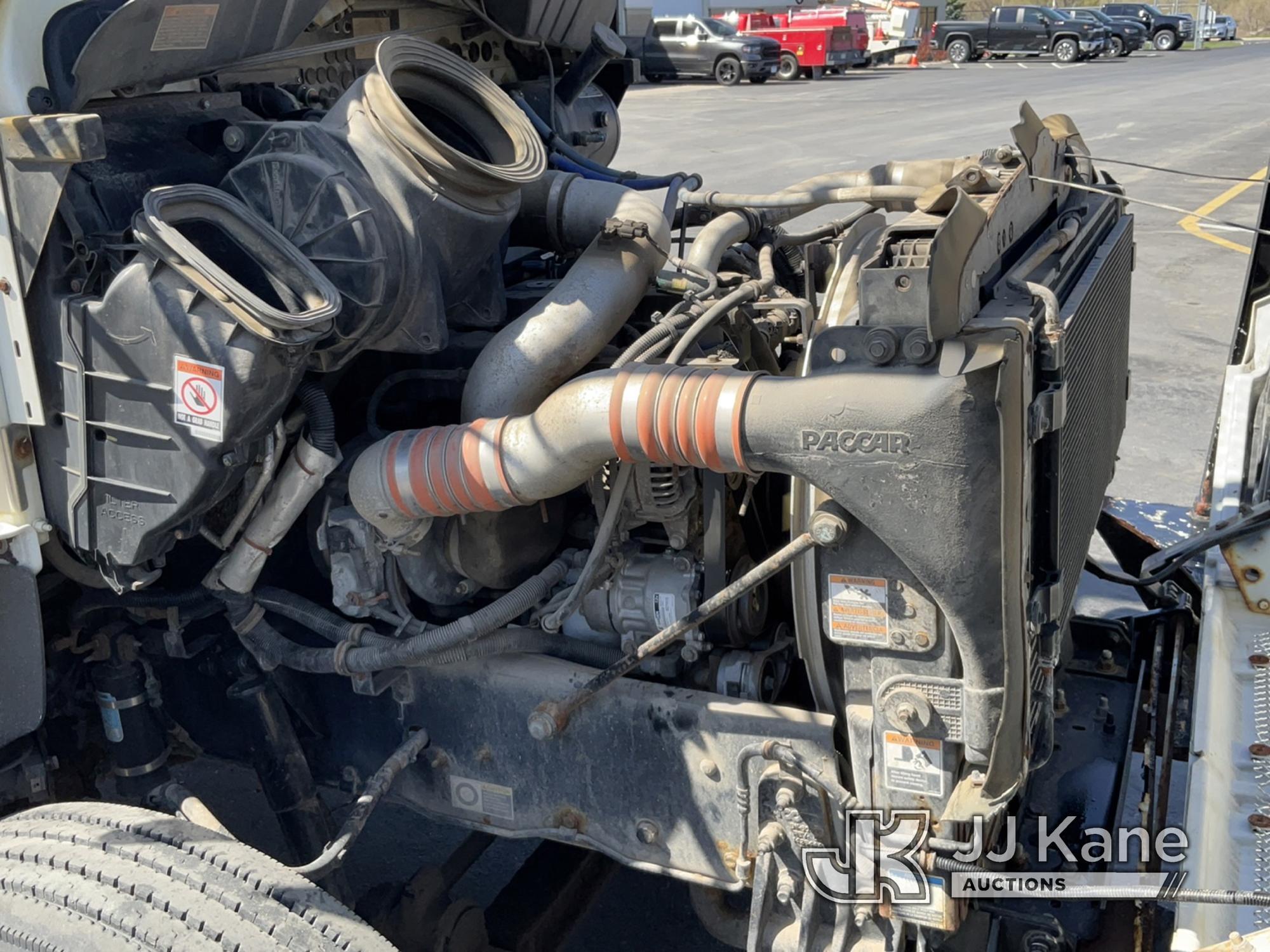 (Maple Lake, MN) Altec AA55-MH, Material Handling Bucket Truck rear mounted on 2014 Kenworth T370 Ut
