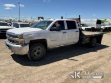 (Waxahachie, TX) 2015 Chevrolet Silverado 2500HD 4x4 Crew-Cab Flatbed Truck Runs and Moves, Body Dam