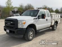 2012 Ford F350 4x4 Extended-Cab Service Truck Runs & Moves) (Slight Rough Idle. Inverter operates