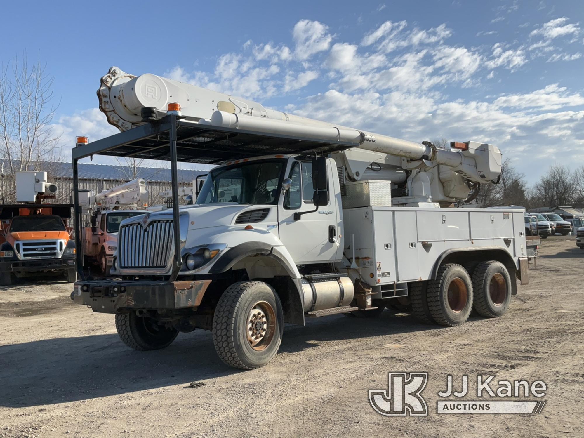 (Des Moines, IA) Altec AM55E, Over-Center Material Handling Bucket Truck rear mounted on 2011 Intern