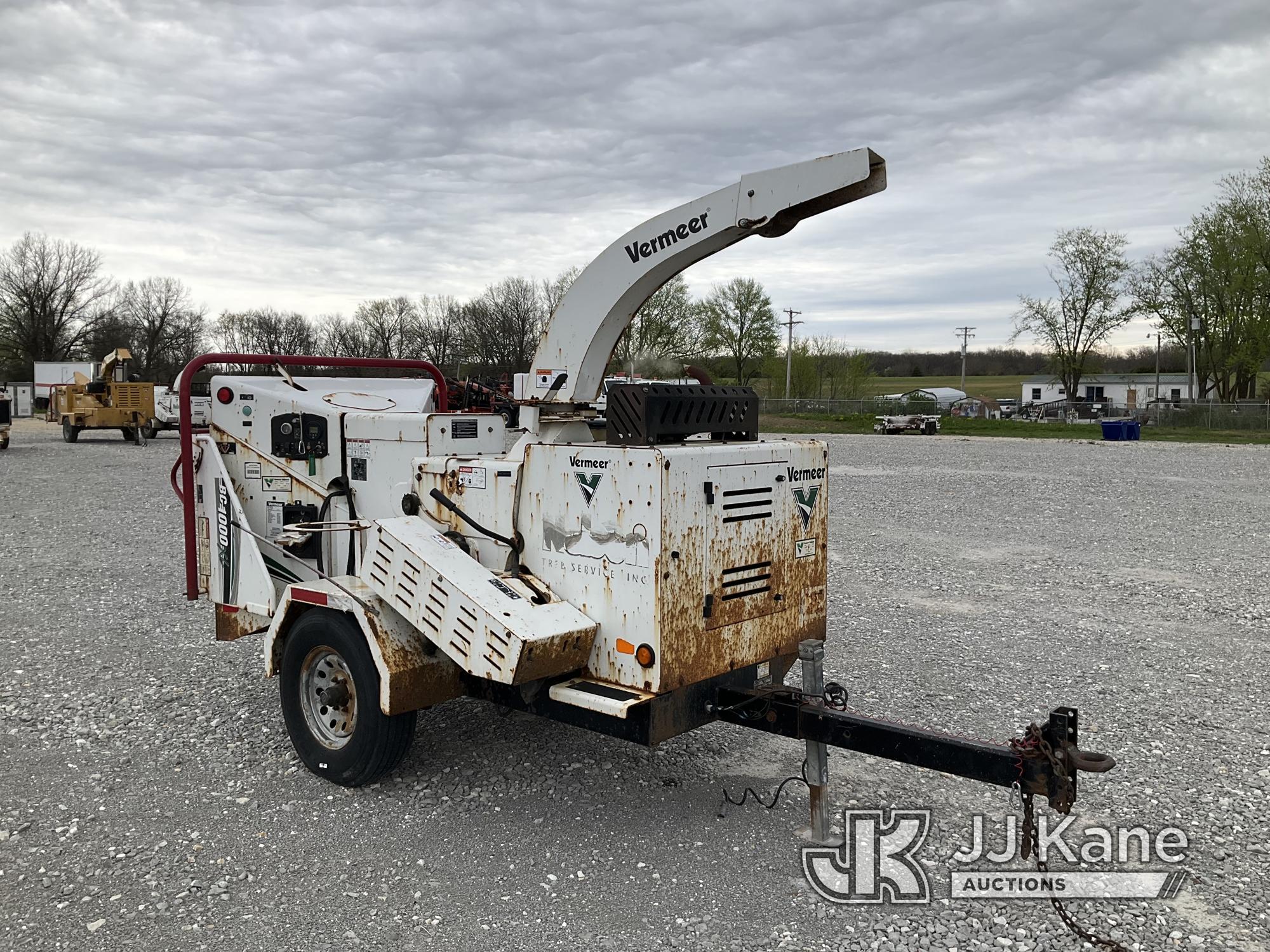 (Hawk Point, MO) 2016 Vermeer BC1000XL Chipper (12in Drum) No Title) (Runs & Operates) (Rust & Paint