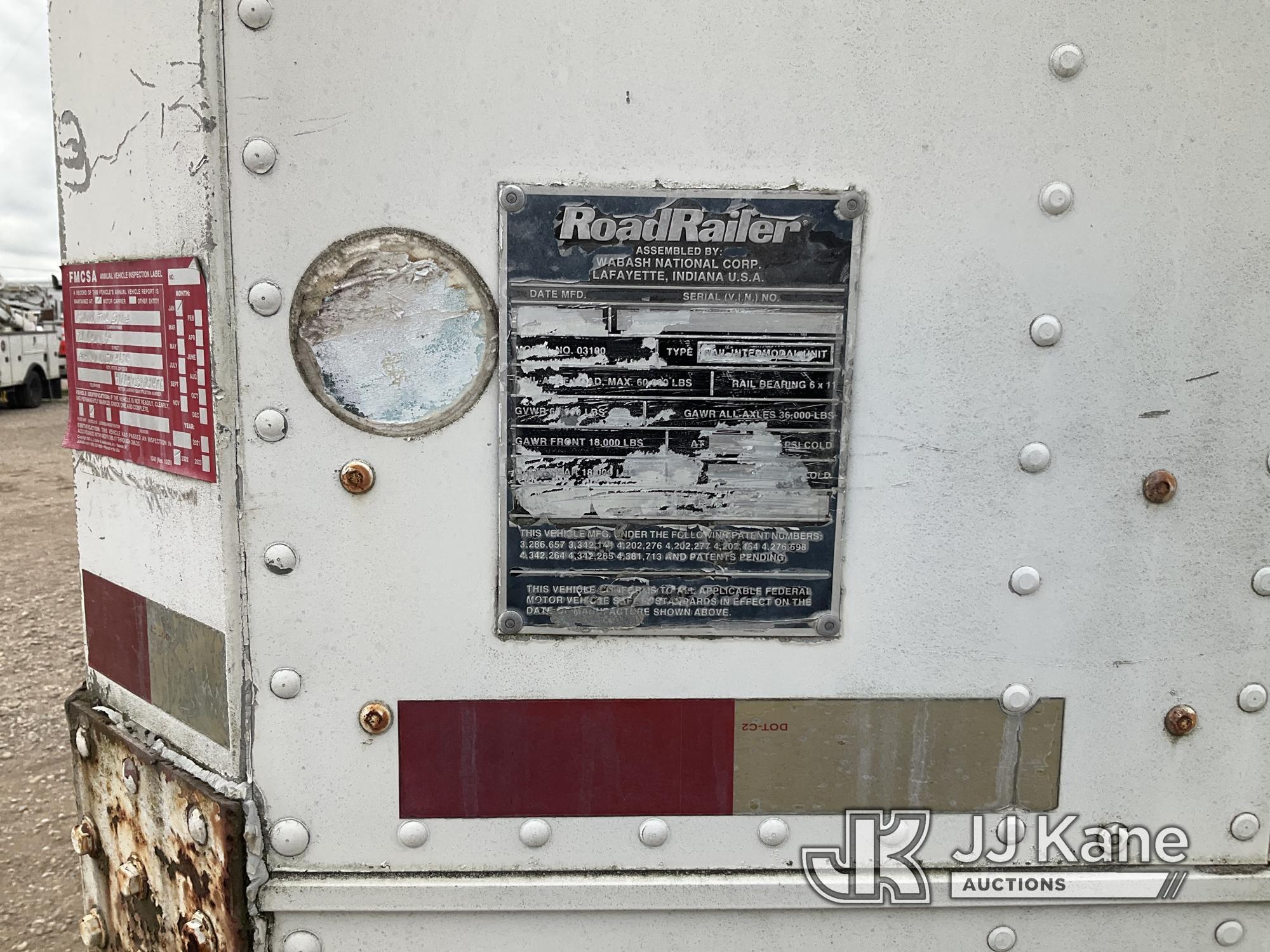 (Waxahachie, TX) 1987 RoadRailer Van Body Trailer Fair) (Seller States: Unit has not moved in a long
