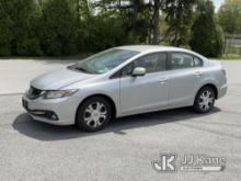 2013 Honda Civic Hybrid 4-Door Sedan Runs & Moves, Windshield Broken, Body & Rust Damage) (Inspectio