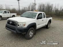 2015 Toyota Tacoma 4x4 Extended-Cab Pickup Truck Runs & Moves) (Engine Light On