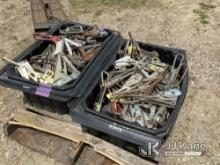 Assortment of Cable Grips NOTE: This unit is being sold AS IS/WHERE IS via Timed Auction and is loca
