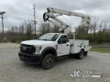 Altec AT40G, Articulating & Telescopic Bucket Truck mounted behind cab on 2019 Ford F550 4x4 Service