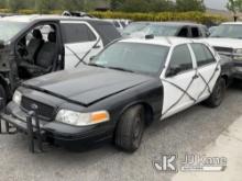 2010 Ford Crown Victoria Police Interceptor 4-Door Sedan Not Running , No key, Paint Damage, Body Da