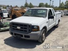 2005 Ford F-250 SD Extended-Cab Pickup Truck Runs & Moves