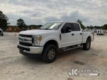 2017 Ford F250 4x4 Crew-Cab Pickup Truck Runs & Moves) (Check Engine Light On