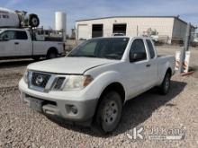 2013 Nissan Frontier Extended-Cab Pickup Truck Runs & Moves) (Bad Breaks, Bad Battery, Conditions Un
