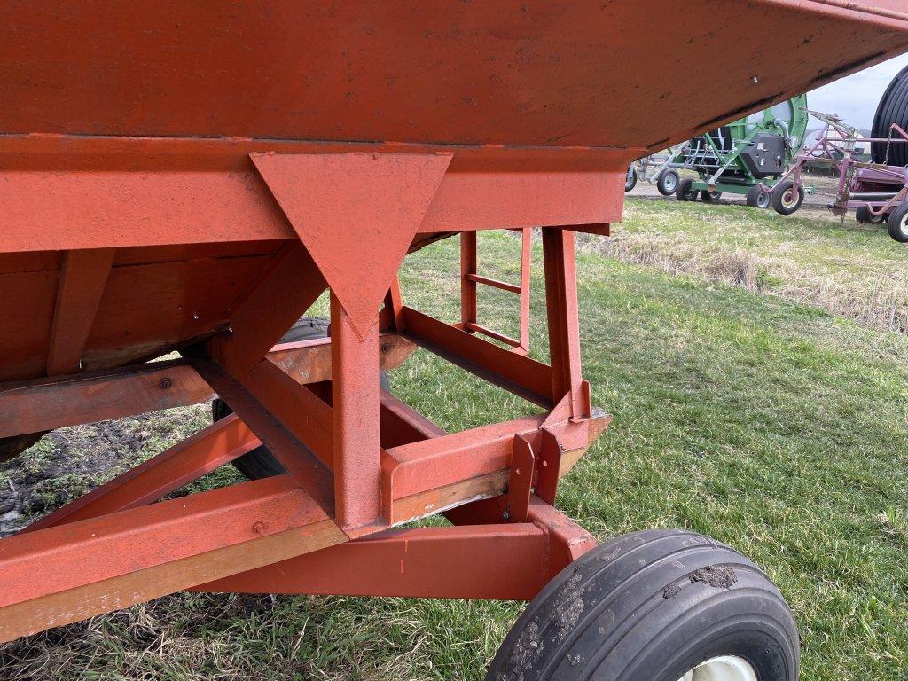GRAVITY BOX WITH 6'' X 10' AUGER, HERCULES 10-TON GEAR