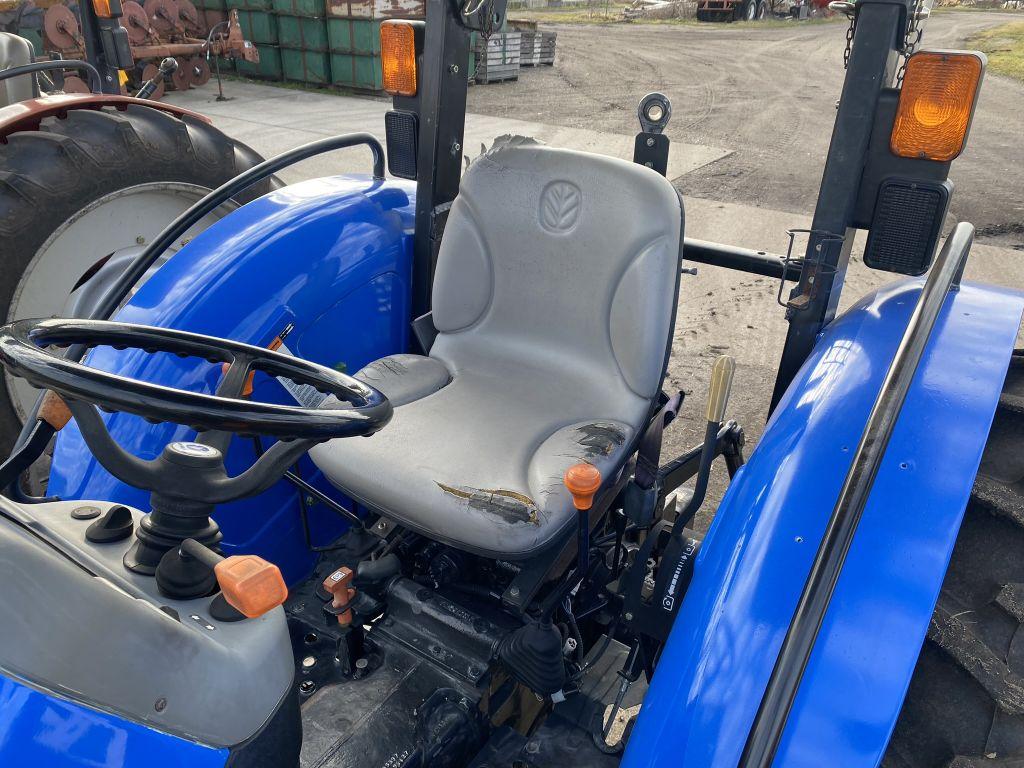 NEW HOLLAND 55 WORKMASTER TRACTOR, 4WD, 3PT, PTO, 2-REMOTES, CANOPY, 9.5-42 REAR TIRES, 7.2-30 FRONT