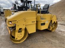 2011 CAT CB34 SMOOTH DRUM VIBRATORY ROLLER, CAT DIESEL, 51'' DRUM, WATER TANK, 7795 HOURS SHOWING, S/N: CAT0CB34T34500560